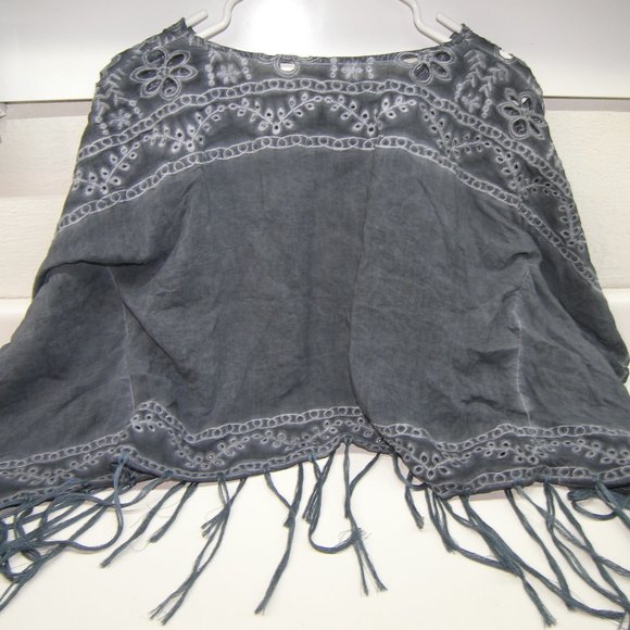 Honey Belle Fringe Eyelet Top NWT Steel Grey Small - Picture 8 of 16